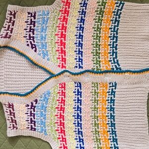 Vtg Rainbow Knit Vest